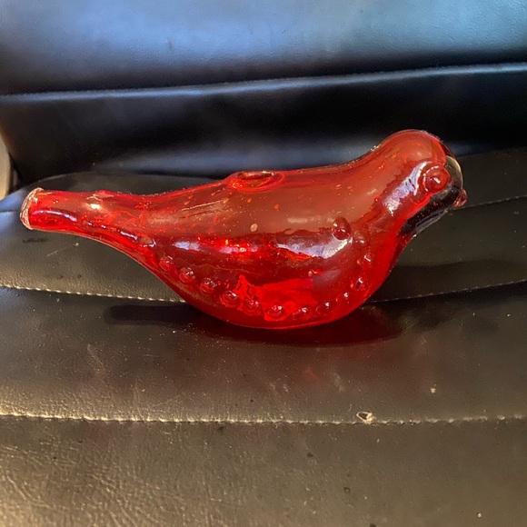 Thick Recycled Red Art Glass Chickadee Cardinal Bird Bud Vase - Picture 1 of 5